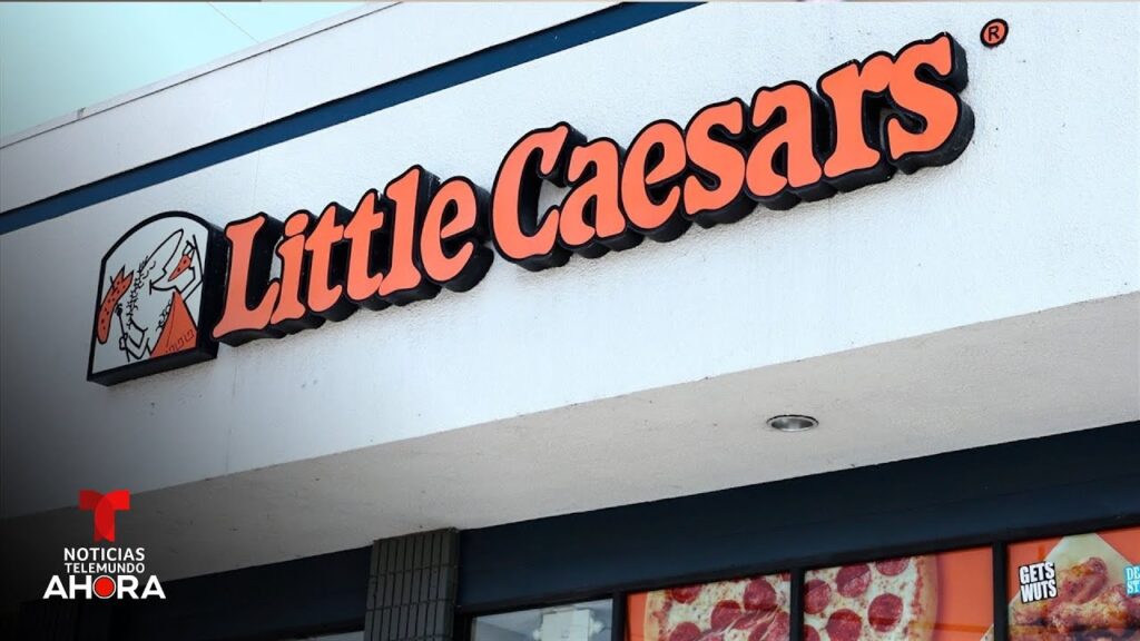 Little Caesars prueba entregas de pizzas con drones que llegan en cinco minutos | Noticias Telemundo