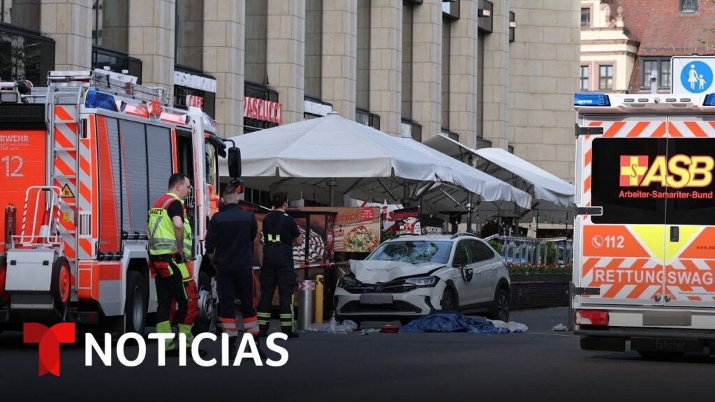 Conductor atropella a una multitud y mata a dos personas en Alemania | Noticias Telemundo