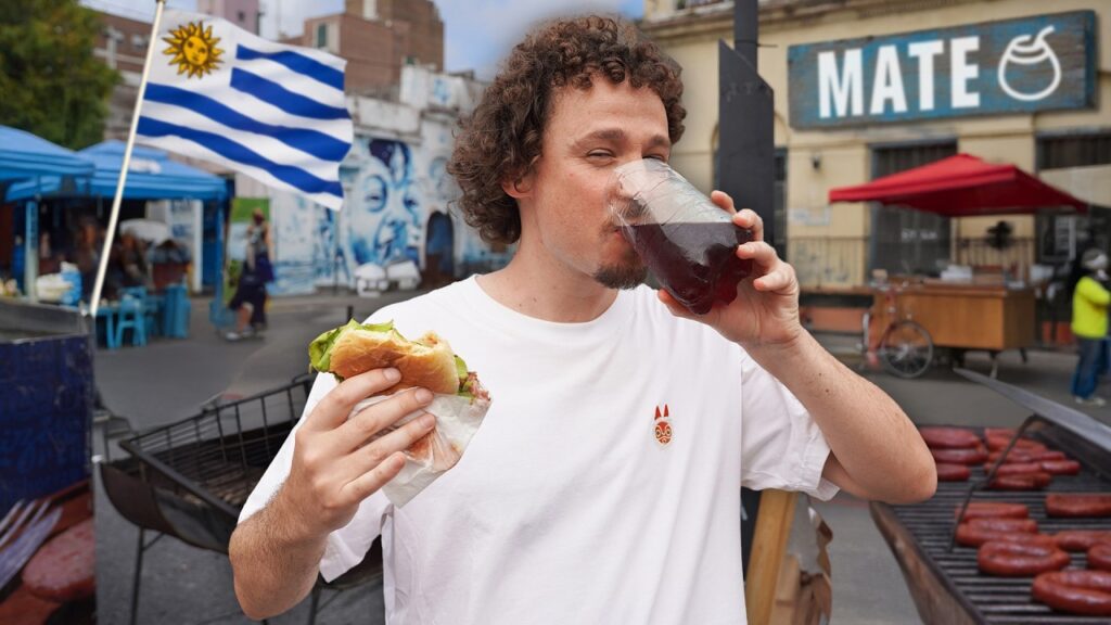 Probando comida callejera en URUGUAY | ¡La tierra del choripan! 🇺🇾