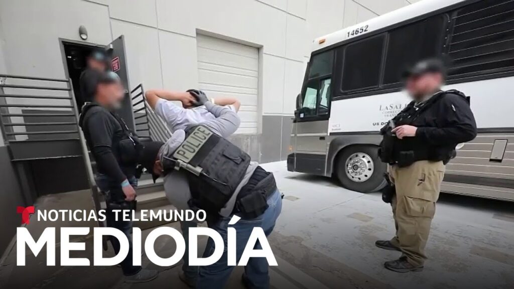 El Gobierno anuncia multas de hasta $18,000 para ciertos inmigrantes | Noticias Telemundo