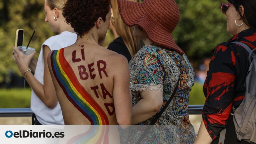 La ley para castigar con cárcel las falsas terapias de conversión LGTBI avanza en el Congreso con la oposición de PP y Vox