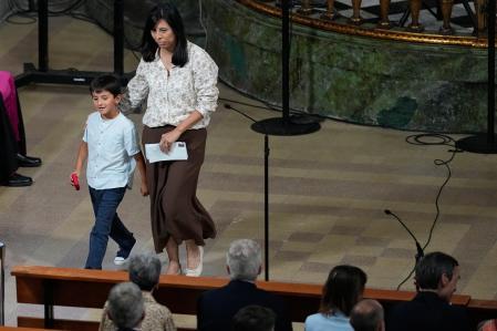 Nunca pensó en ser Papa y a fútbol ha jugado de defensa: las preguntas de Renzo, un niño de seis años, que han puesto en un aprieto al Papa León XIV