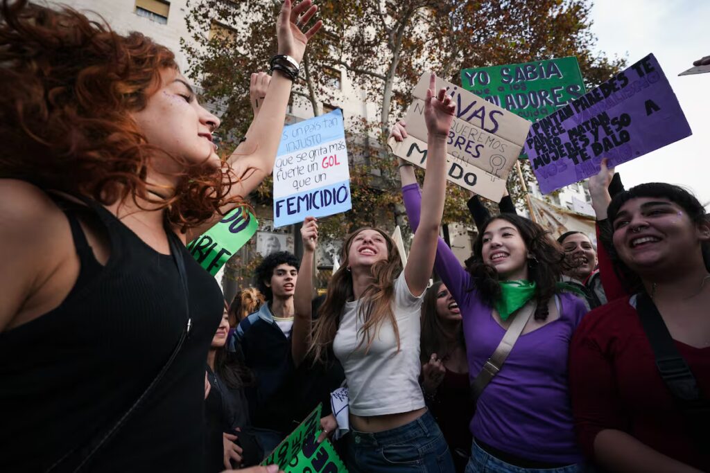 Ni Una Menos lanza un “grito de hartazgo” contra los feminicidios y el ajuste en políticas de género de Milei