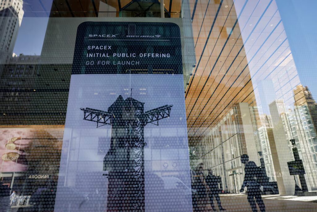 Los minoristas españoles podrán comprar en la OPV de SpaceX con el Santander, Renta 4, GVC y otras plataformas | Mercados Financieros