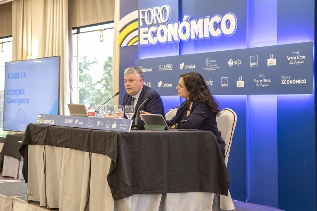 Agüeros subraya que Cantabria avanza en la convergencia económica con España y “va en la senda correcta”